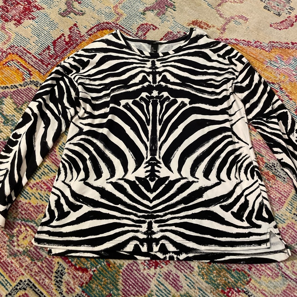 Size large print top from h&m
